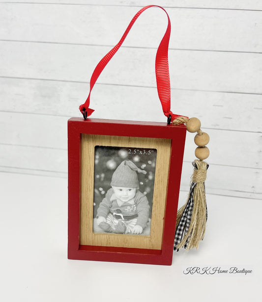 Holiday Wood Tassel Photo Ornament Red